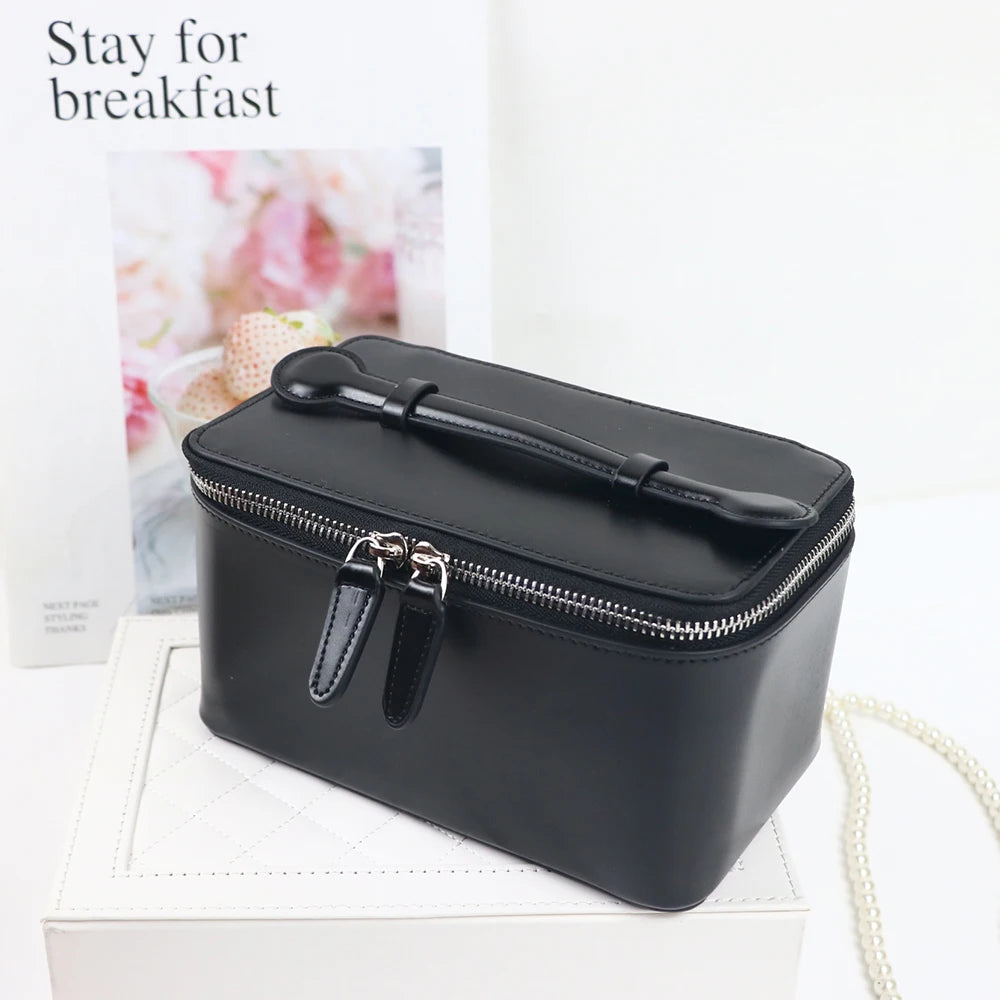 Customized name leather hand-held makeup case and beauty bag, portable storage large-capacity handbag